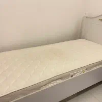 تخت خواب یک نفره با تشک رویا بونل ۴ جداهم میفروشم