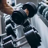 مربی بدنسازی . فیتنس .حرکات اصلاحی