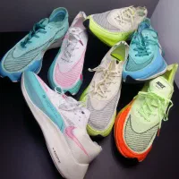 کتونی اورجینال نایک سایز ۴۴کتانی Nike vaporfly