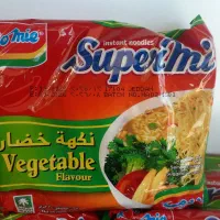 نودل و کنسرو ماهی