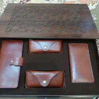 ست عینک و کیف زنونه و مردونه صاپا. چرم اصل