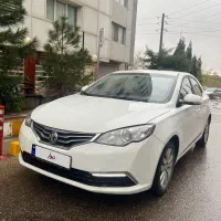 ام جی ۳۶۰ سفید