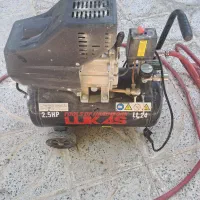 پمپ باد پیستوله دارای شلنگ دو خروجی