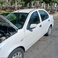 بی رنگ