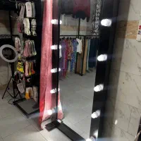 آئینه‌قــدی