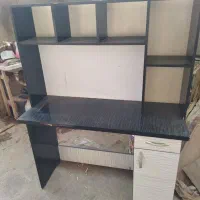 میز تحریر در حد نو
