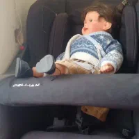 صندلی بچه