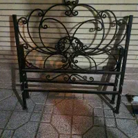 تخت تکی فرفورژه بدون کفی