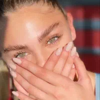 لیفت ابرو فقط 399