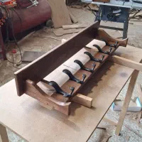 رخت اویز گردو( پینترسستی) ص