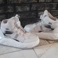 کتانی سایز۳۲  برند zara