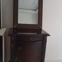 کنسول و آینه
