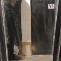 اینه با قاب چوبی