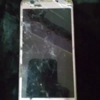 گوشی سامسوننگ و نوکیا سامسونگ تاجش شکسته