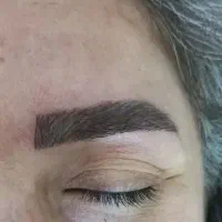 میکروبلیدینگ ابرو (تخفیف به مدت محدود)