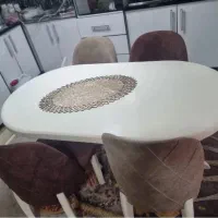 میز غذاخوری