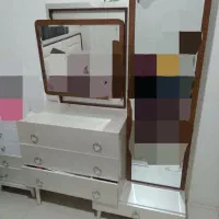 ست چوبی در حد نو.
