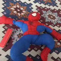 عروسک مردعنکبوتی و فلوت