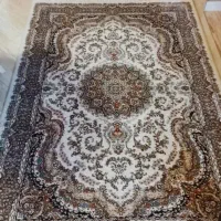 یک جفت فرش 6 متری و 4 متری و راه رویی همراه پادری