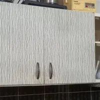 ۹ متر کابینت دست دوم فلزی به فروش می‌رسد
