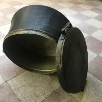 دیگ مسی قدیمی