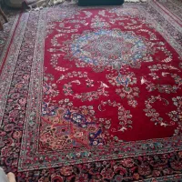 یک جفت فرش دستباف زیبا زمینه لاکی بسیار نو