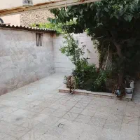 آپارتمان 85 متری با 70 متر حیاط اختصاصی