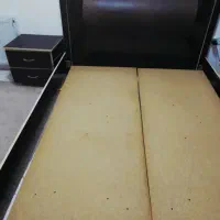 تخت دو نفره و پاتختی