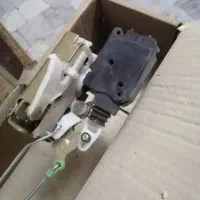 قفل در ماشین (پژو و پارس)