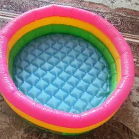 استخر آب بازی