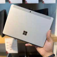 Surface نسل ۸