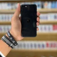 گوشی ایفون Se 2020 حافظه 64 گیگ اقساط