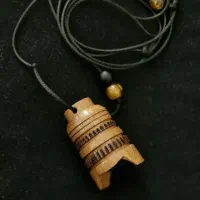 گردنبند چوبی لنز دوربین