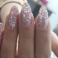 انجام انواع خدمات ناخن