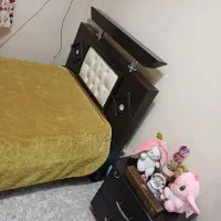 تخت خواب و پاتختی یک نفره