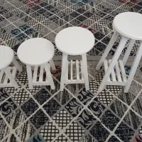 چهار پایه زیر گلدانی