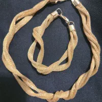 گردنبد بدلیجات