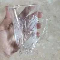 لیوان گل لاله