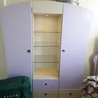 تخت و کمد
