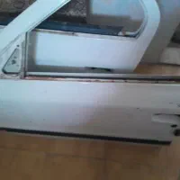 در عقب سمند  سمت راننده  رنگ سفید