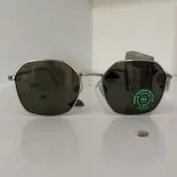 عینک آفتابی فریم چندضلعی لنز یووی۴۰۰