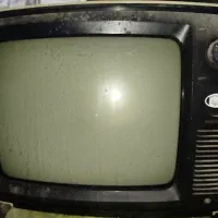 تلویزیون قدیمی و نوستالژی