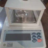 ترازوی دیجیتال آزمایشگاهی AND مدل GF300