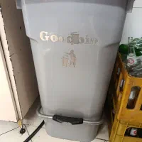 سطل اشغال بزرگ