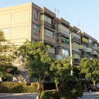 یک واحد آپارتمانی طبقه 5