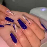 خدمات کاشت ناخن