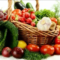 کارگر گوجه چین و انگور چین و سیب چین دارم