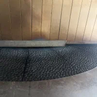 به یک کارگر برای کار در نانوای نیازمندیم