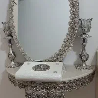 اینه و شمعدان و پایه اینه