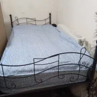تخت یک نفره